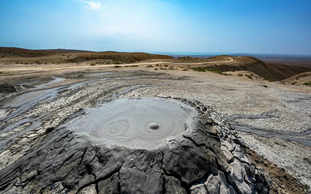 Full-Day Tour to Gobustan, Yanardağ, Mud Volcanoes & Ateshgah Fire Temple Image 6