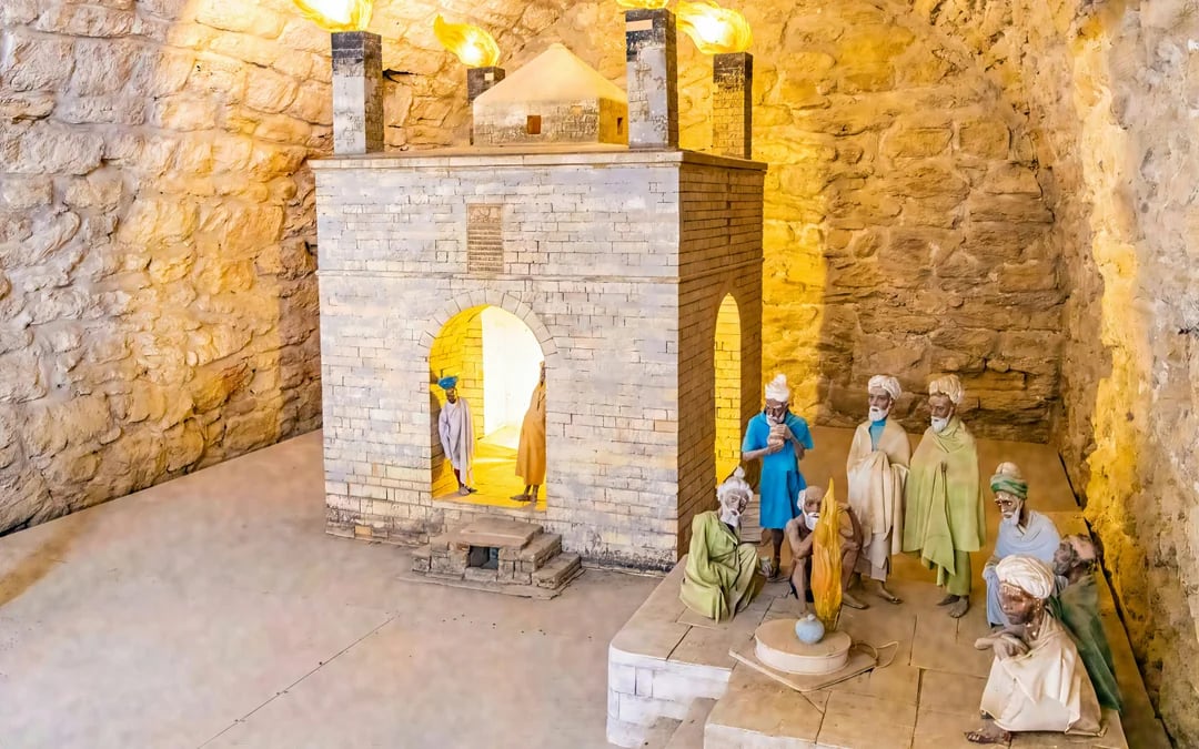 Full-Day Tour to Gobustan, Yanardağ, Mud Volcanoes & Ateshgah Fire Temple Image 8