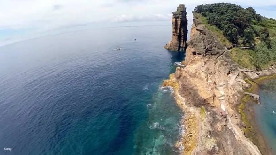 Full-day watching tour with lunch and snorkeling at the Princess Ring