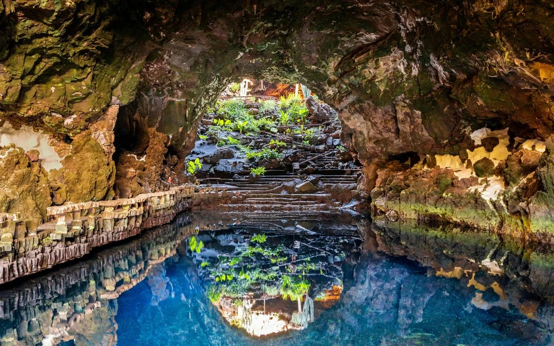 Full Island Highlights Tour: Timanfaya, El Golfo, Jameos del Agua & Cueva de los Verdes Image 11