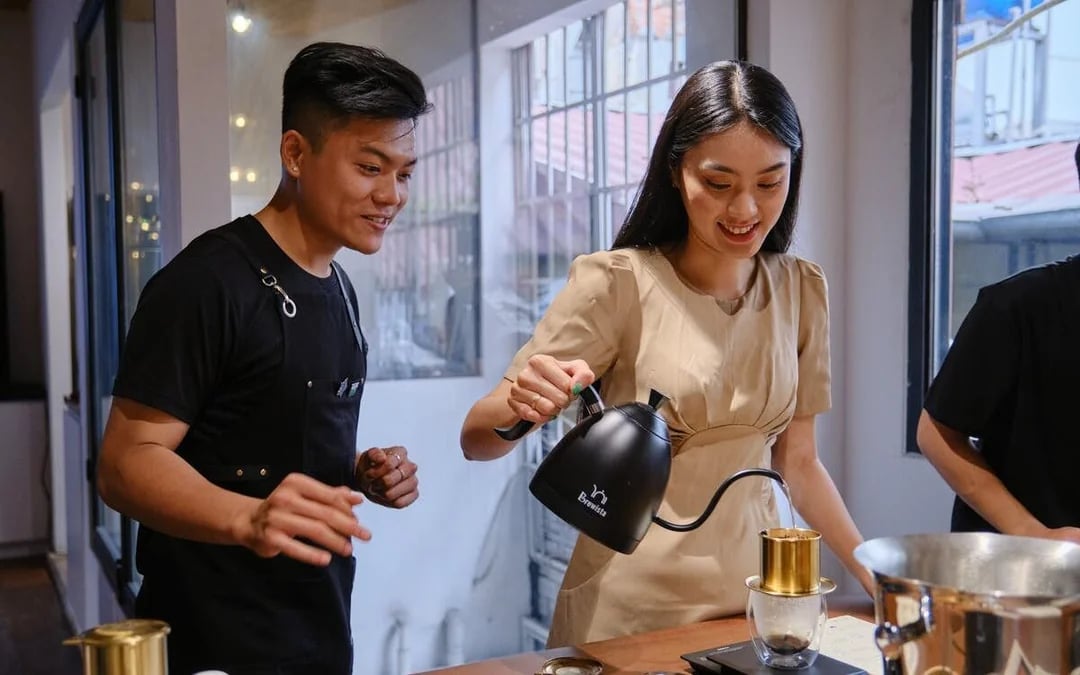 Fun & Easy Vietnamese Coffee Workshop in Hồ Chí Minh City Image 7