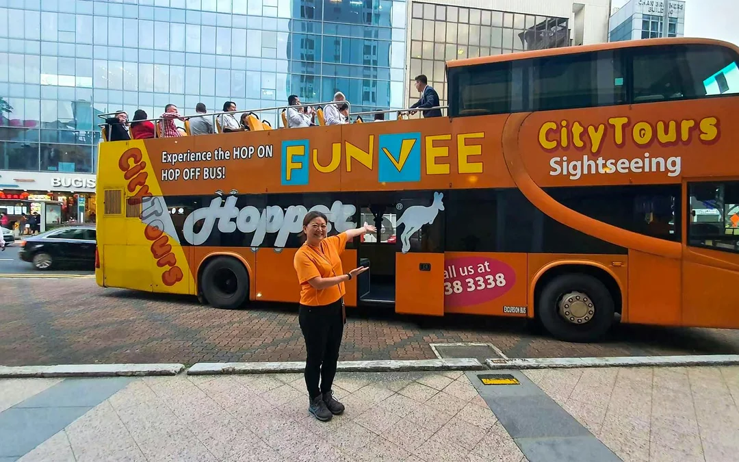 FunVee: Singapore Sightseeing Bus Tour Image 2
