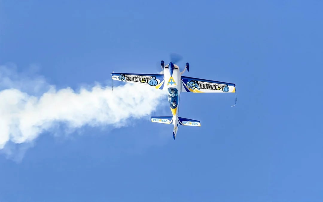 G-FORCE Aerobatic Passenger Experience Image 7