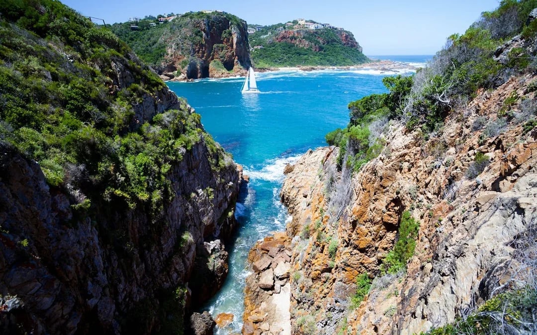 Garden Route Private Customizable Tour with Guide-Driver and Vehicle Image 3