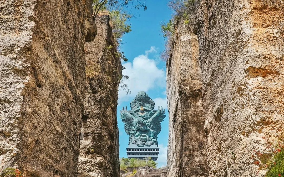 Garuda Wisnu Kencana at Night: Baraong Show Tickets Image 8
