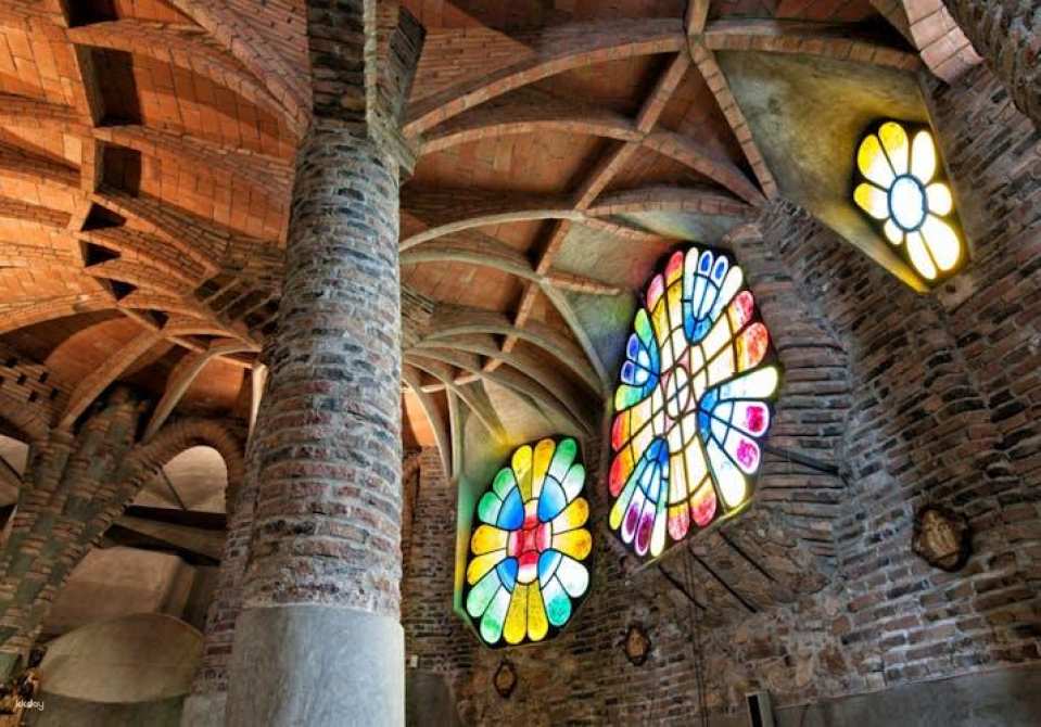 Gaudí Crypt in Colonia Güell entrance tickets with audioguide