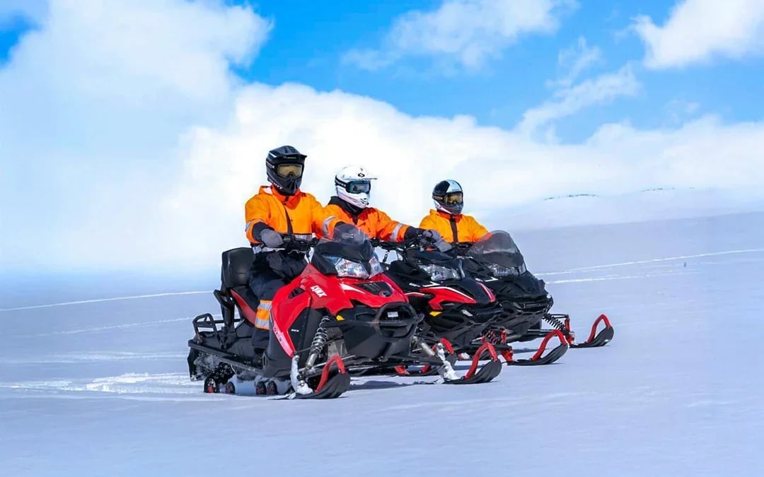 Geysir: Langjokull Glacier Snowmobile Adevnture Tour 
 Image 8