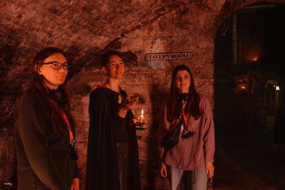 Ghostly underground walking tour of Edinburgh