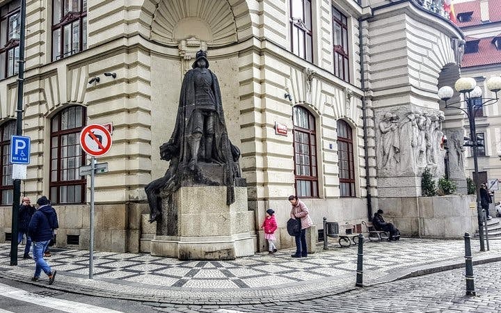 Ghosts of Gothic Prague: Self-Guided City Exploration Game Image 8
