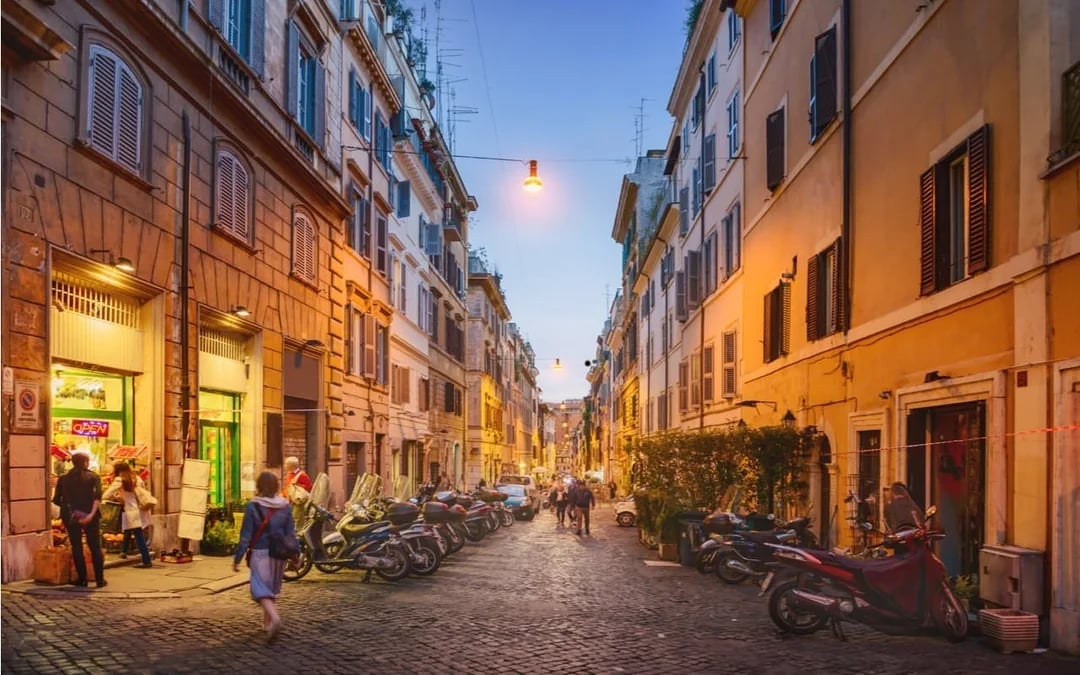 Ghosts of Rome: Self-Guided City Exploration Game Image 6