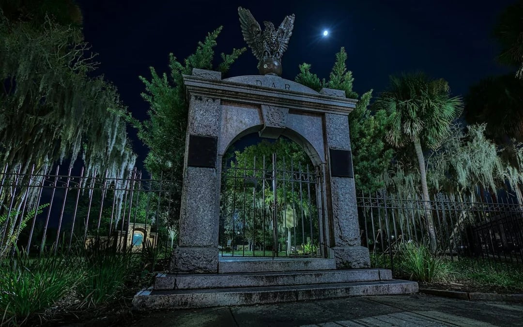 Ghosts of Savannah: Self-Guided City Exploration Game Image 6