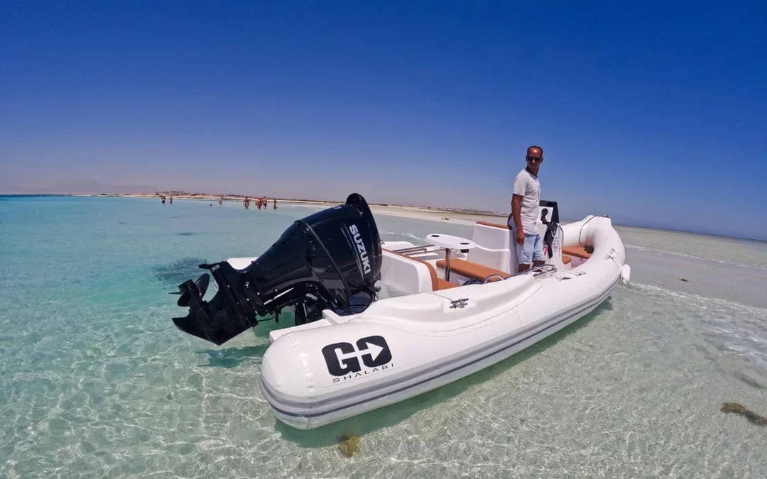 Giftun 3 Islands Yacht Tour with Dolphin Watching, Snorkeling, Lunch & Transfers Image 6