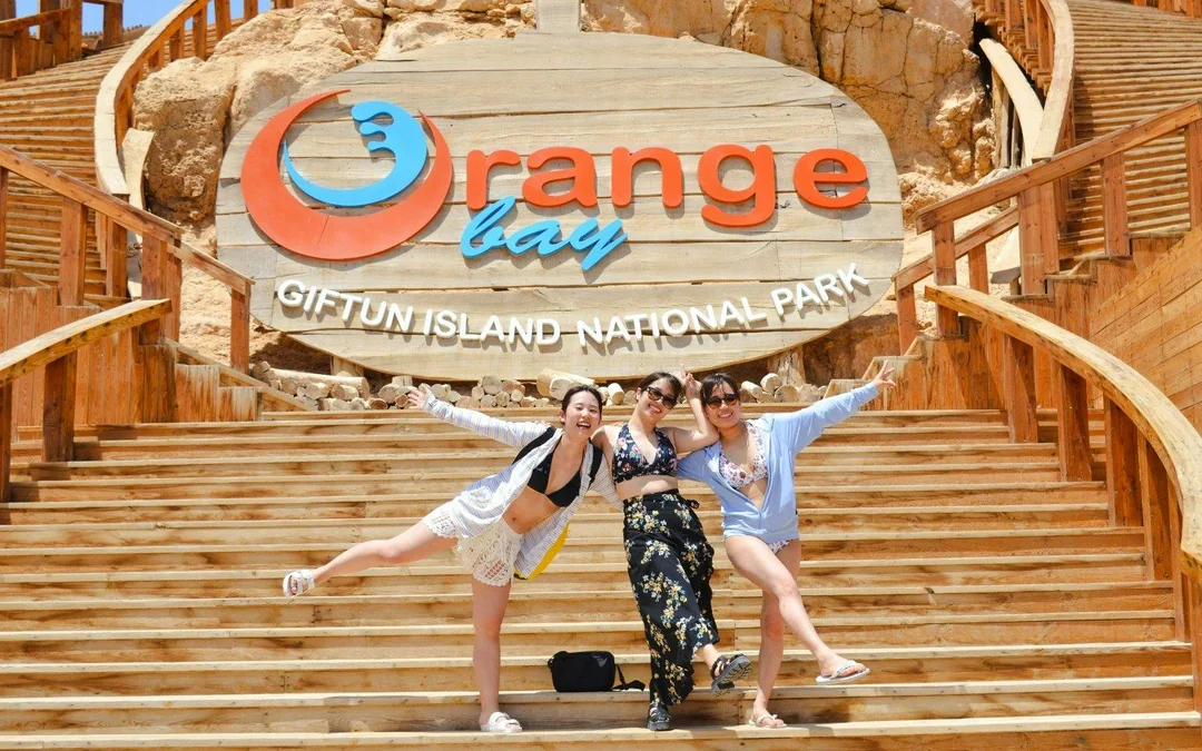Giftun 6 Islands Speedboat Tour with Dolphin Watching, Snorkeling, Lunch & Transfers Image 2