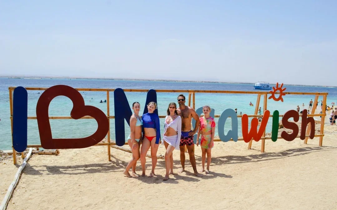 Giftun 6 Islands Speedboat Tour with Dolphin Watching, Snorkeling, Lunch & Transfers Image 3