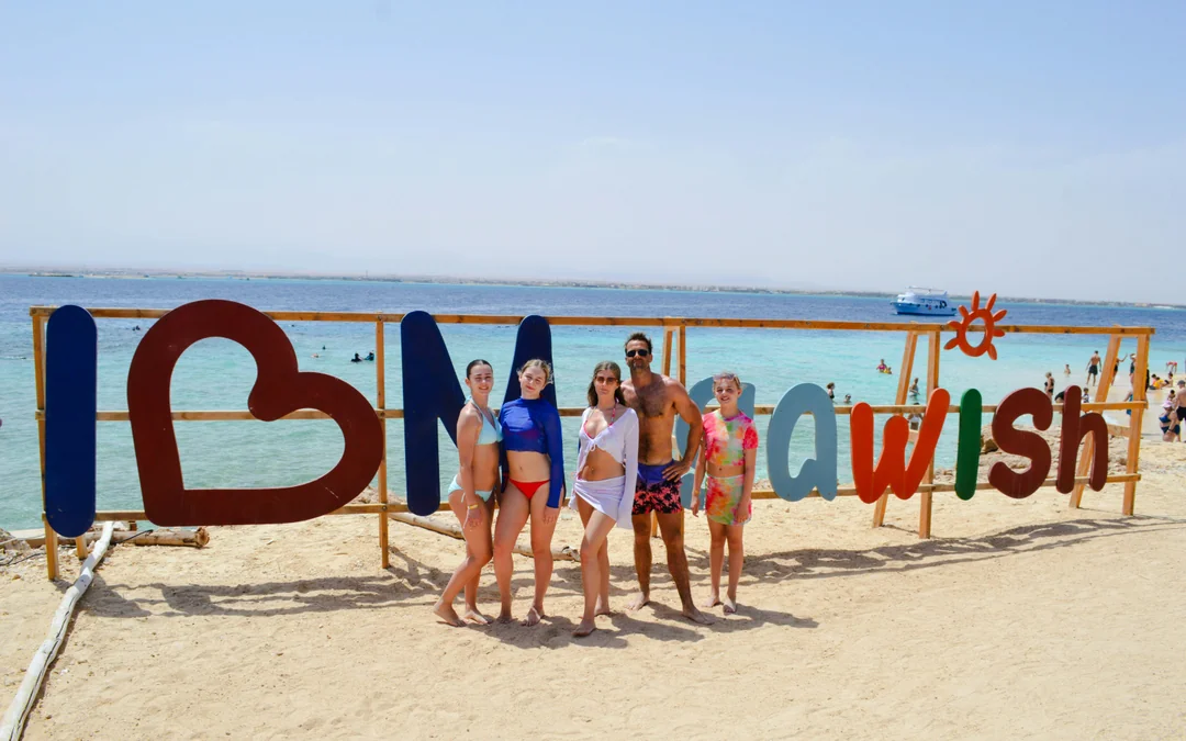 Giftun 6 Islands Speedboat Tour with Dolphin Watching, Snorkeling, Lunch & Transfers Image 3