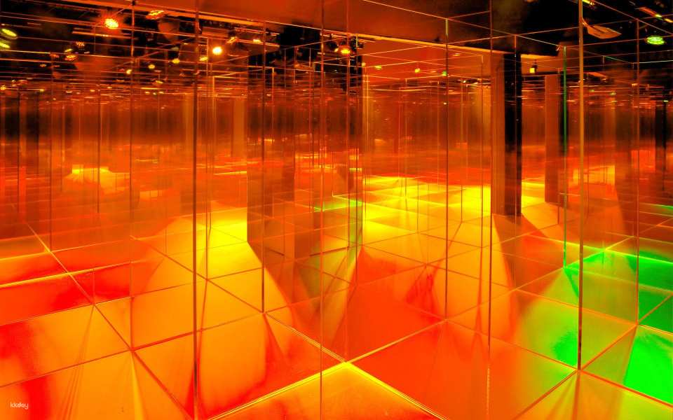 Ticket to the glass labyrinth of Glasi Hergiswil