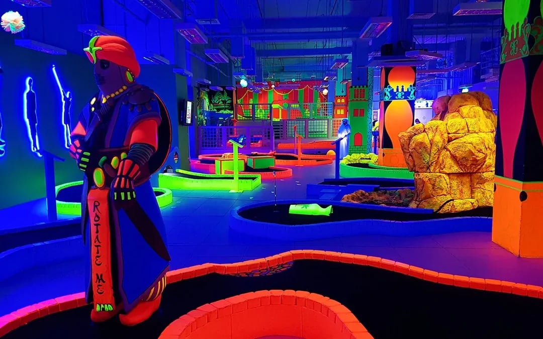 Glow in the Dark Mini Golf Image 1