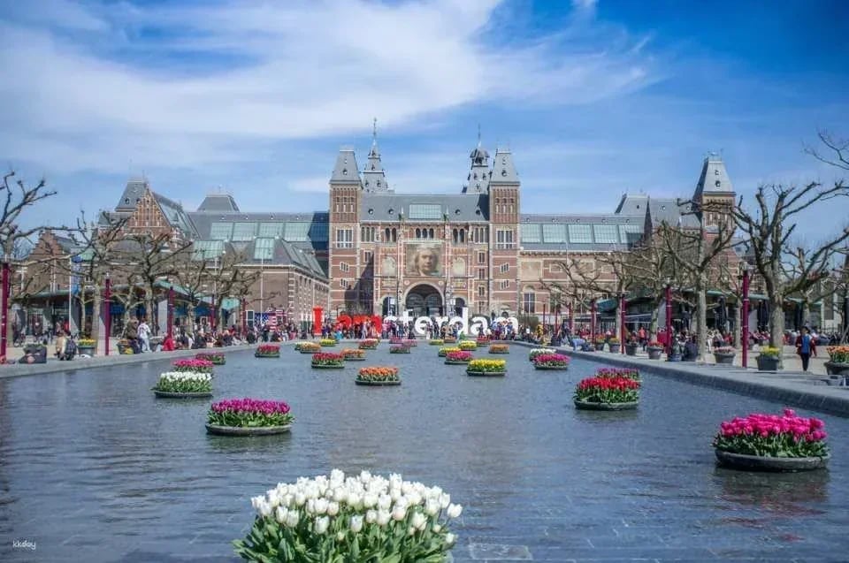 Go City | Amsterdam Explorer Pass  (Optional Attractions)
