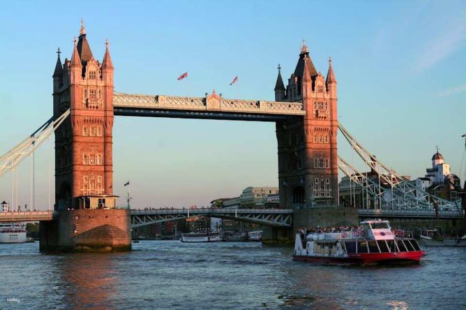 Go City | London Explorer Pass