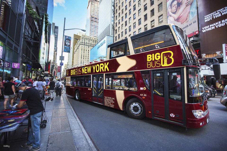 Go City | New York Explorer Pass (Optional 90+ attractions, Includes Empire State Building, Top of the Rock, Edge, etc)