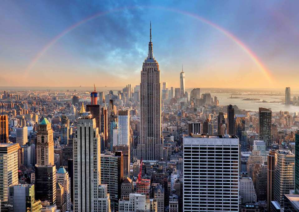Go City | New York Explorer Pass (Optional 90+ attractions, Includes Empire State Building, Top of the Rock, Edge, etc)