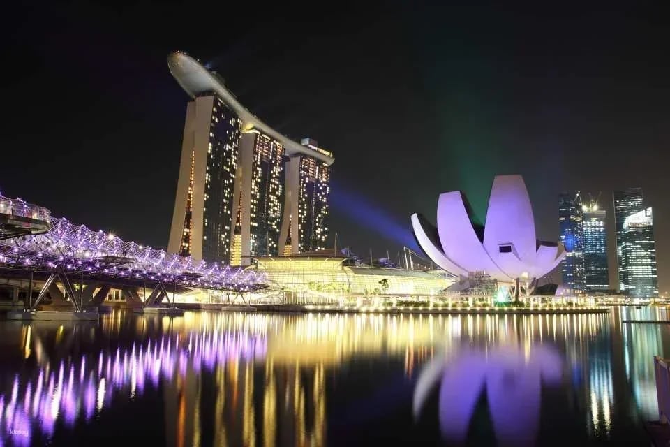 Go City: Singapore Explorer Pass (Includes entry to Gardens by The Bay and Singapore Zoo)
