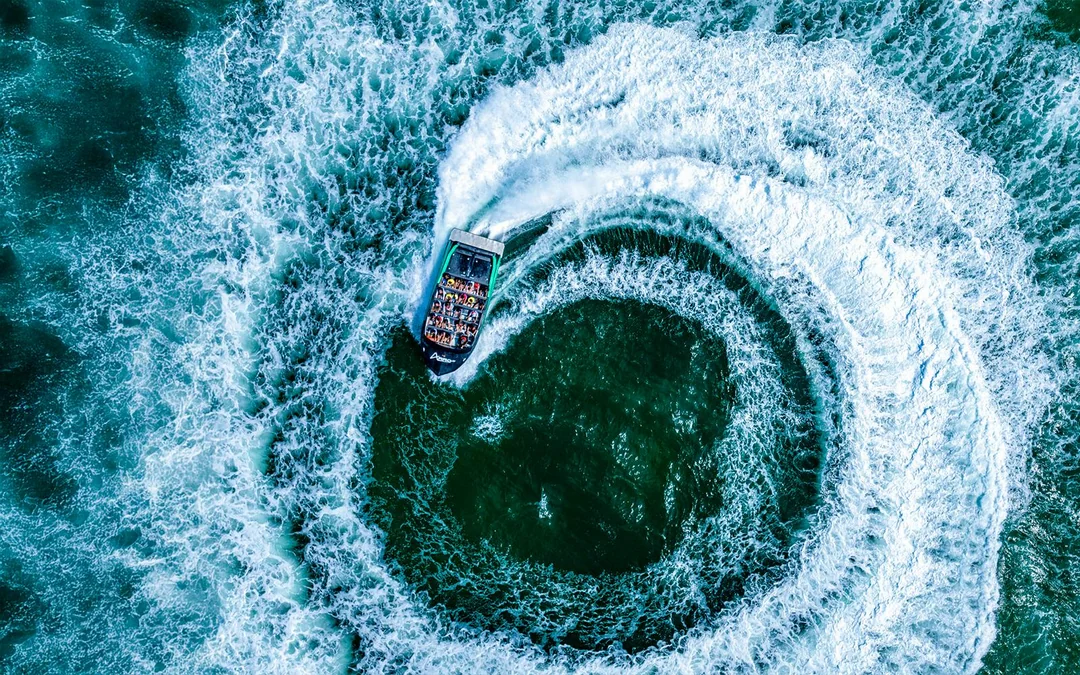 Gold Coast 45-Min Arro Jet Boat Ride Image 4