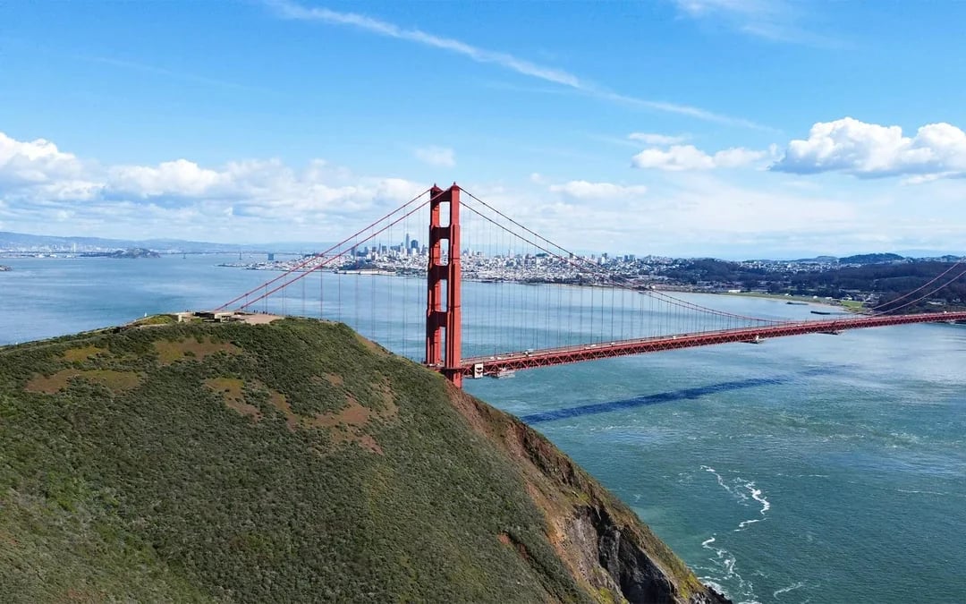 Golden Gate Helicopter Tour Image 12