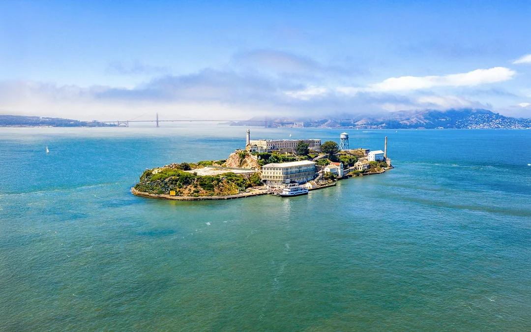 Golden Gate Helicopter Tour Image 4