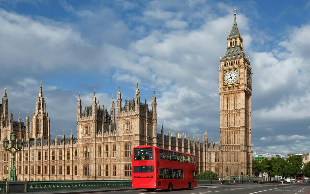 Golden Tours: Central London Afternoon Tea Bus Tour Image 6
