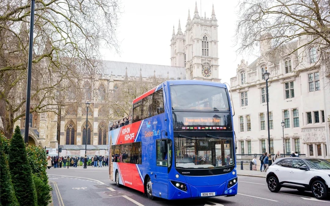 Golden Tours: London Hop-on Hop-off Bus Tour with Optional Thames River Cruise Image 6
