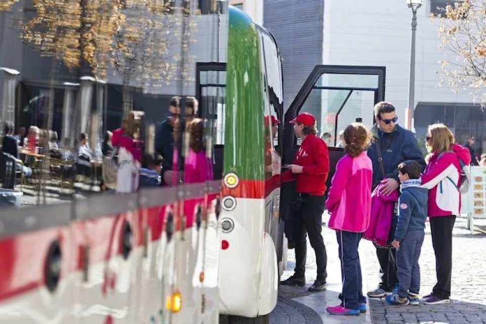Granada hop-on hop-off tourist train