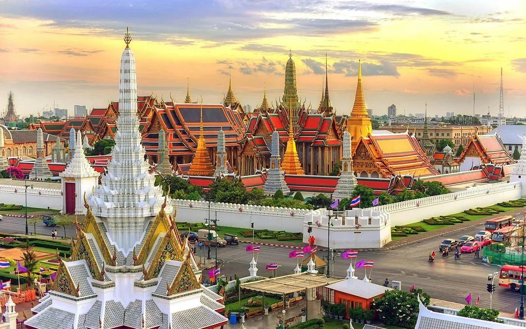 Grand Palace Skip-the-Line Tickets Image 5
