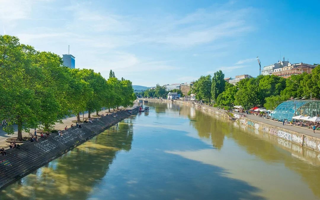 Grand Sightseeing Cruise on Danube River & Canal Image 7