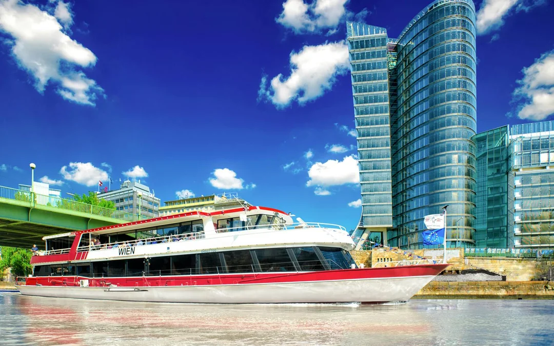 Grand Sightseeing Cruise on Danube River & Canal Image 8