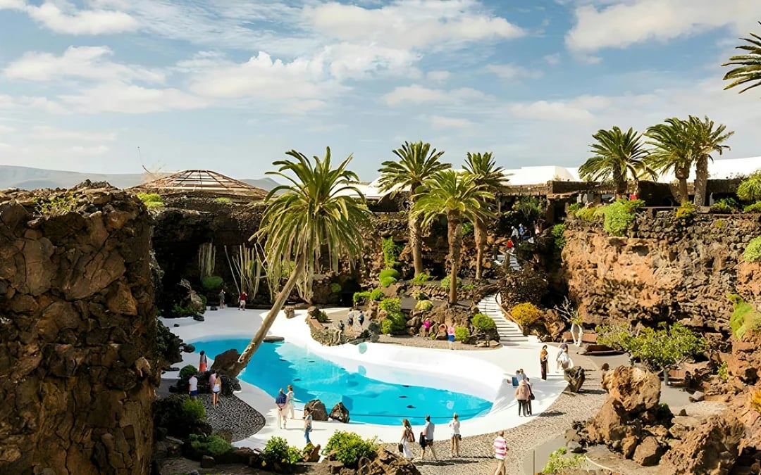 Grand Tour: Timanfaya, Lago Verde & Jameos del Agua Image 1