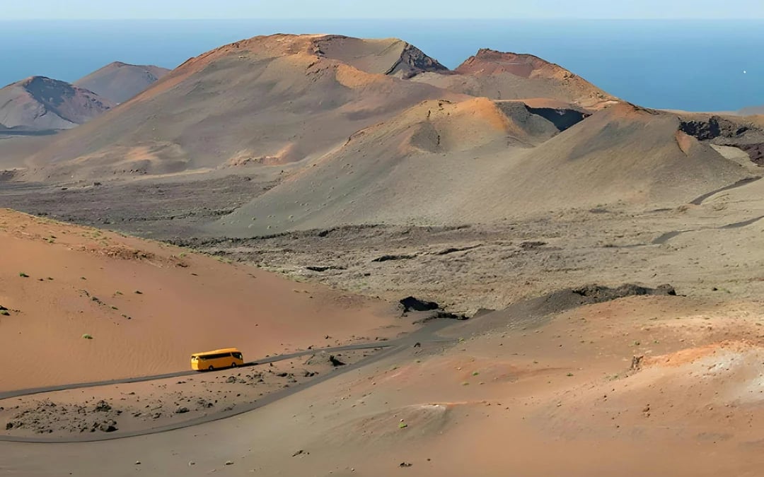 Grand Tour: Timanfaya, Lago Verde & Jameos del Agua Image 2