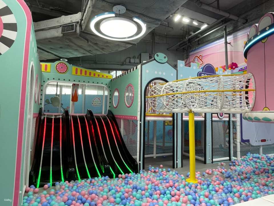 [Great Family Spots in Kowloon Bay] Kids Kids Playhouse | Newly built 7,000 sq ft indoor children's tram depot | Architecture school, maintenance bus station, role-playing firefighter experience | AR motion games | Children's playground | Kowloon Bay Mega box (9th floor)