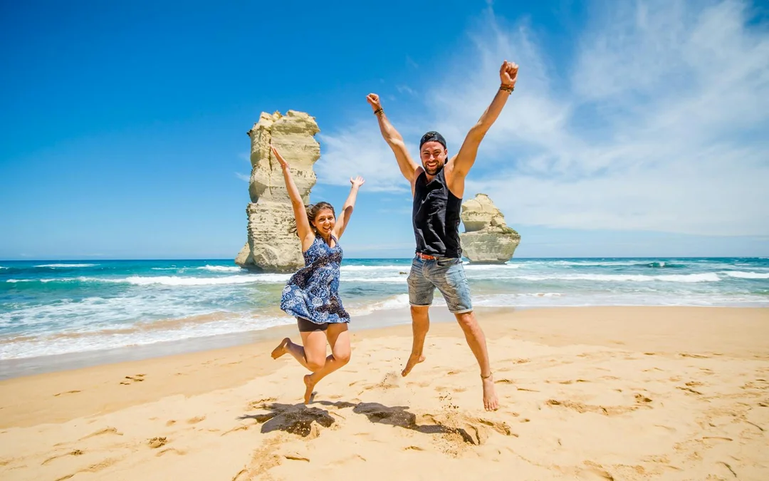 Great Ocean Road & 12 Apostles Reverse Tour with Lunch
Image 1