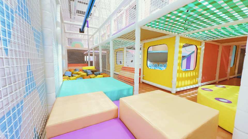 [Great Place for Families] Tuen Mun Kingdom Indoor Playground Admission Ticket | 9000 sq ft | 23 Play Areas | Electric Cars & Horn Slides & Huge Ocean-Themed Ball Pit & Slide Track & Large Trampoline Area & Role-Playing Area and many other play areas