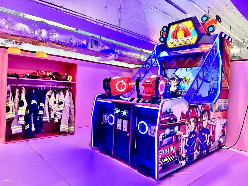 [Great Place for Families] Tuen Mun Kingdom Indoor Playground Admission Ticket | 9000 sq ft | 23 Play Areas | Electric Cars & Horn Slides & Huge Ocean-Themed Ball Pit & Slide Track & Large Trampoline Area & Role-Playing Area and many other play areas