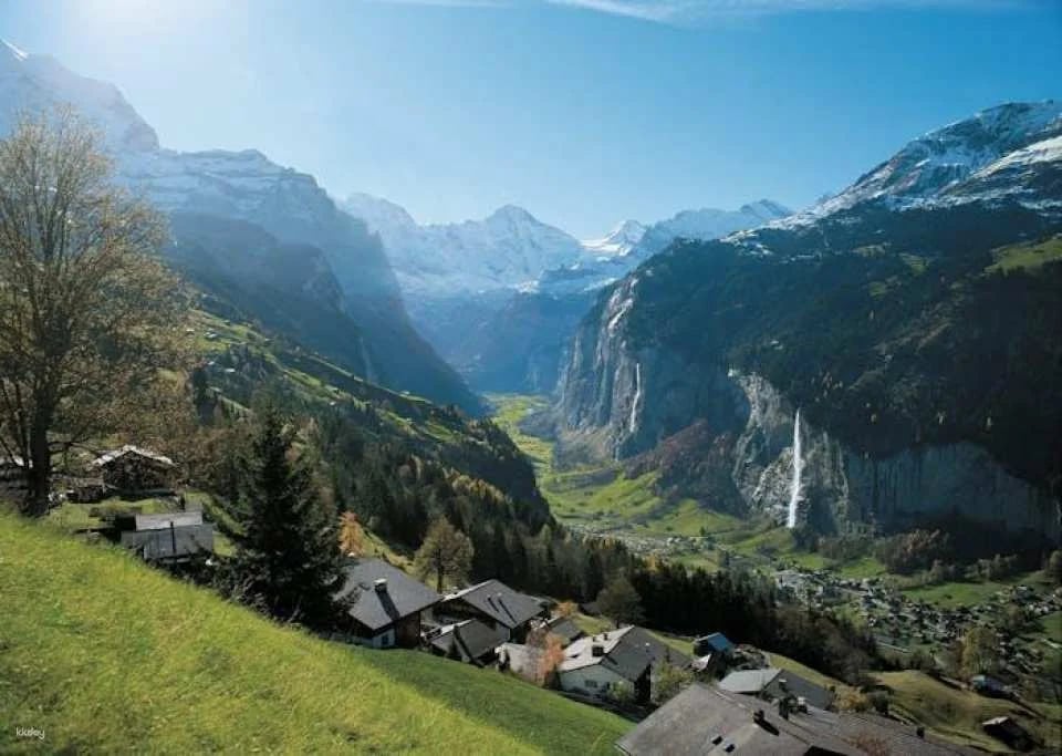 Grindelwald, Interlaken, and Lauterbrunnen day trip from Zurich