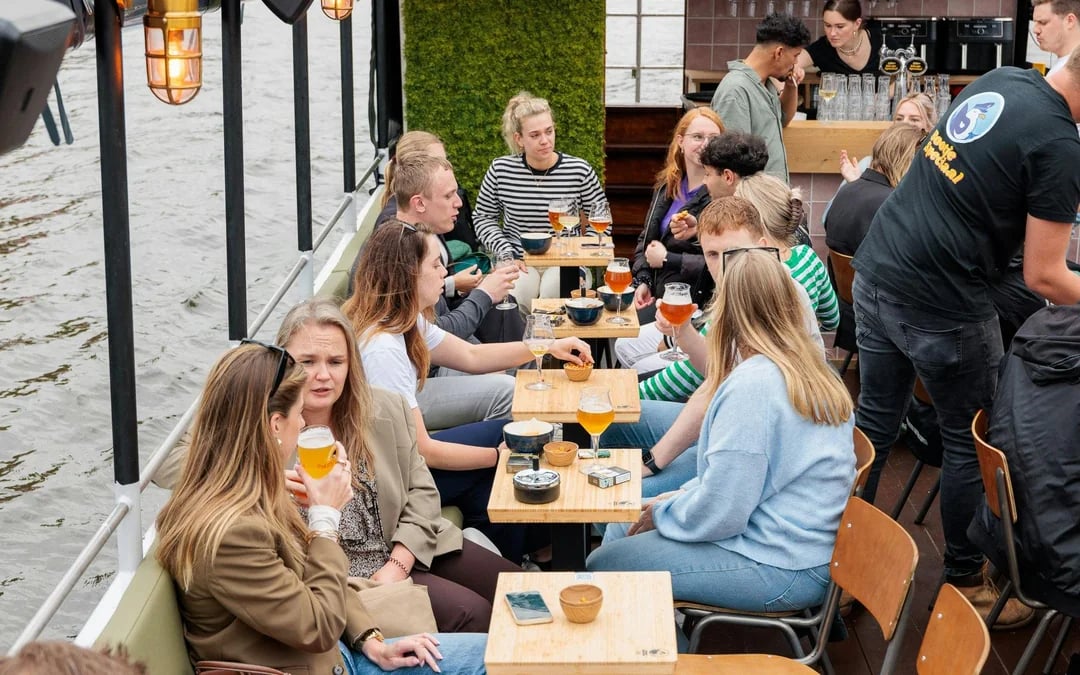 Groningen: Terrace Boat Experience with a Cozy bar Image 5