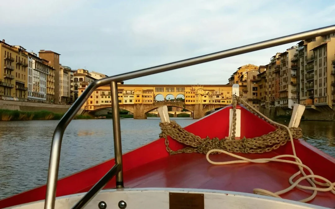 Guided Boat Tour on a Florentine Gondola Image 3