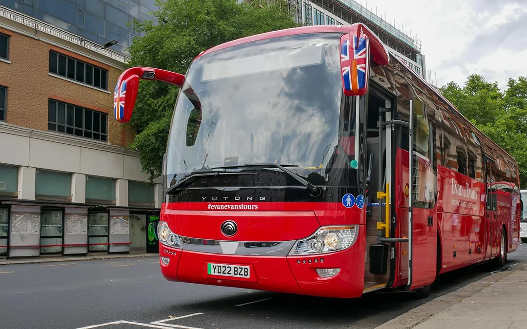 Guided Bus Tour of Royal London & Westminster Abbey Visit with Afternoon Tea Image 4