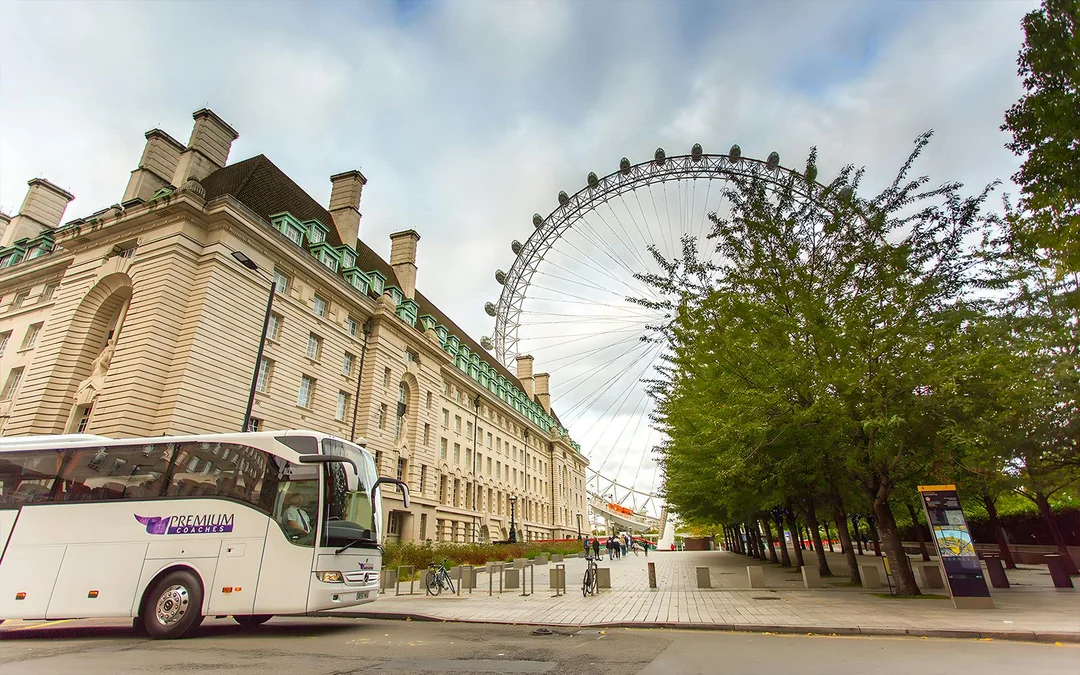 Guided Magic of London Tour with Afternoon Tea at Harrods Image 2