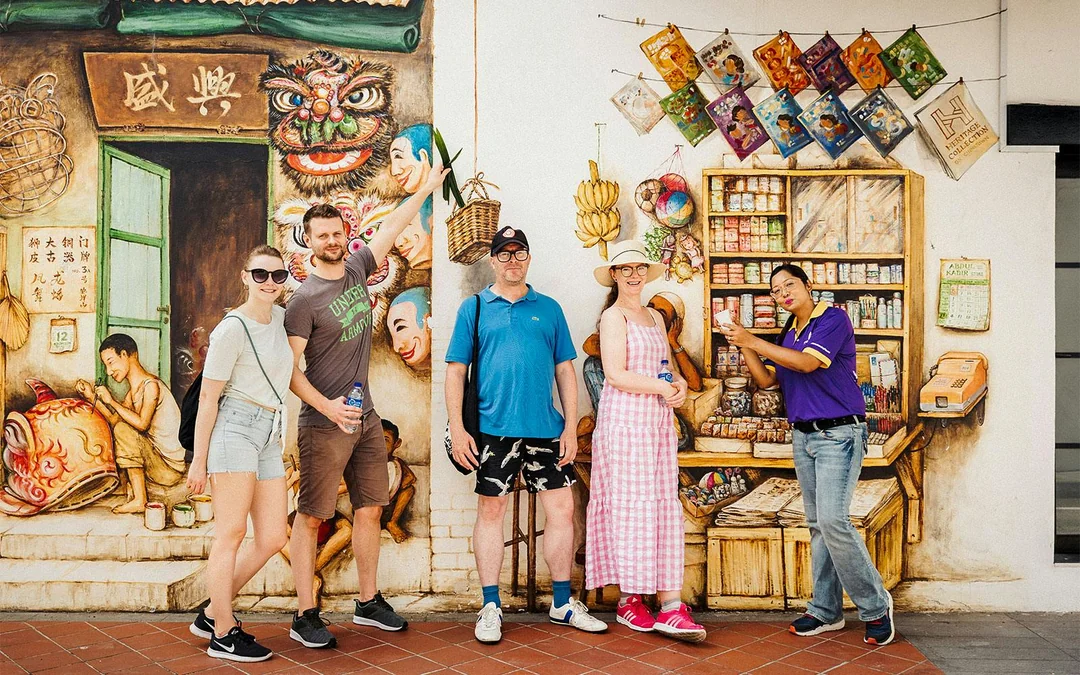 Guided Michelin and Local Hawker Food Tour Image 4