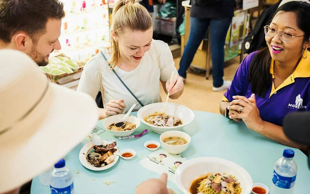 Guided Michelin and Local Hawker Food Tour Image 9