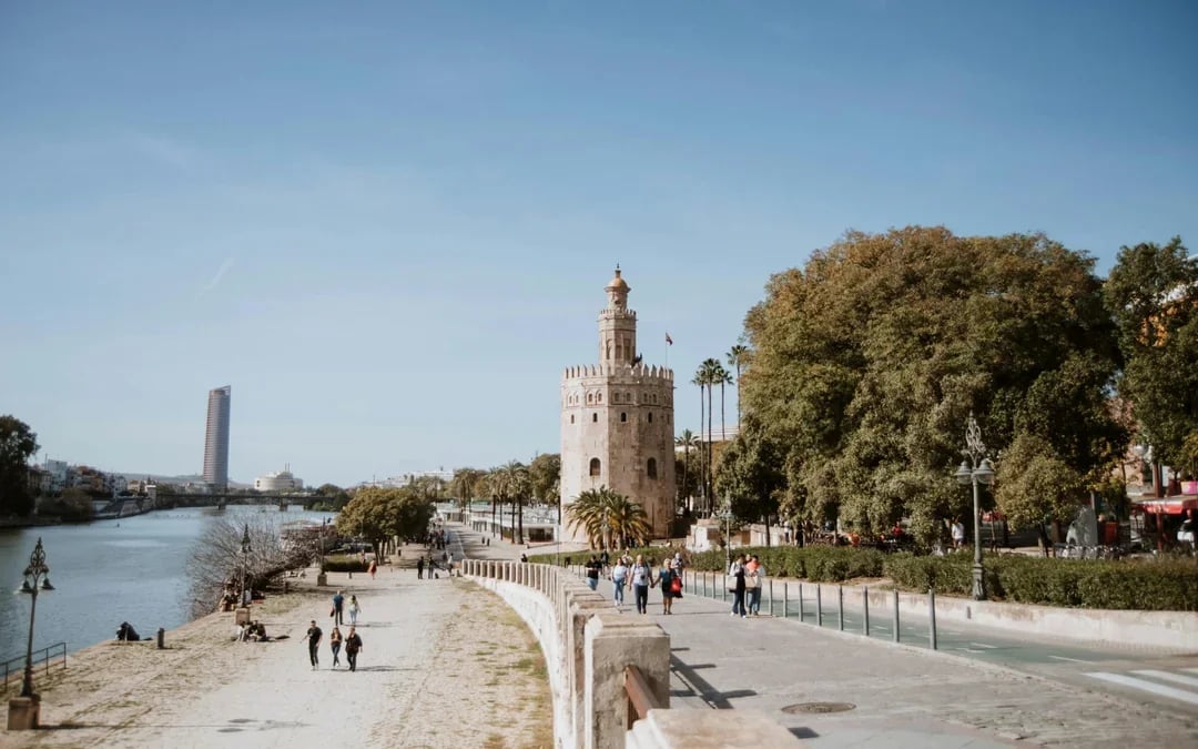 Guided Monumental Walking Tour in Seville Image 11