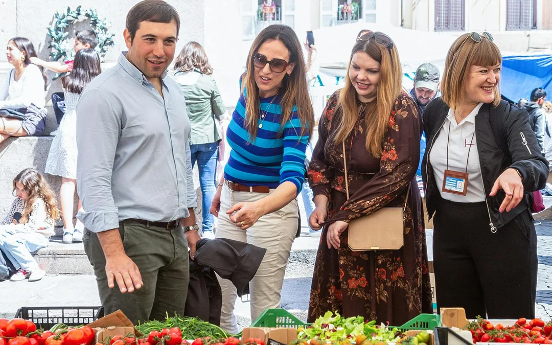 Guided Street Food Tour in Campo de'Fiori & Ghetto Image 1